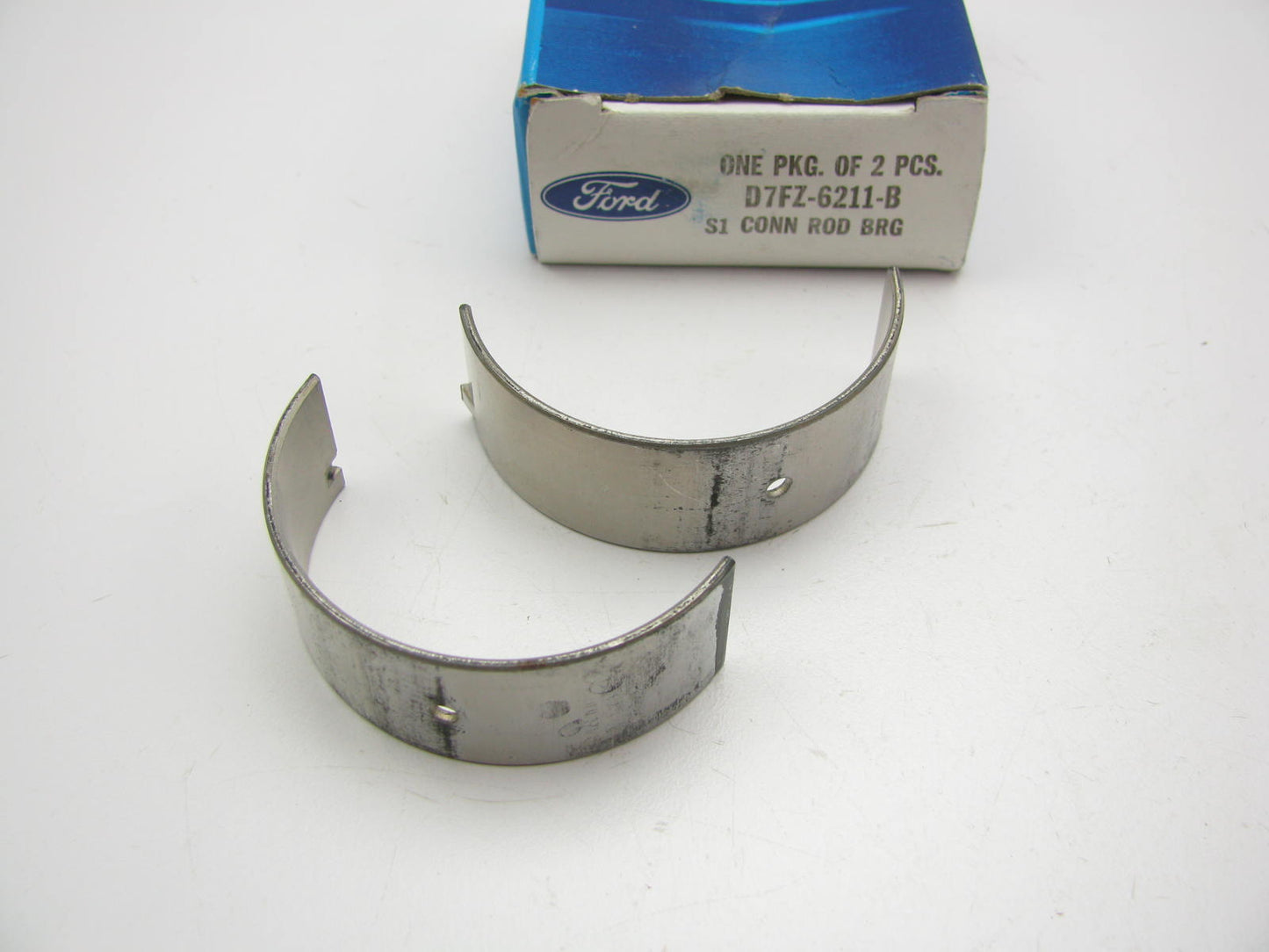 NEW - OEM Ford D7FZ-6211-B Connecting Rod Bearing - STD BLUE 1974-1997 2.3L-L4