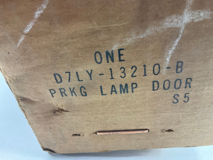NEW OEM Ford D7LY-13210-B Front Right Parking Lamp Bezel 1977-79 Lincoln Mark V
