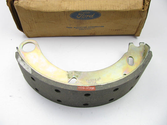 (1) NEW GENUINE OEM Ford D8HZ-2018-C Heavy / Medium Truck Brake Shoe