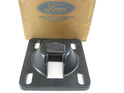 NEW - OEM Ford D8HZ-5B410-E Upper Cab Lock Control 1978-1990 CL900 CLT900