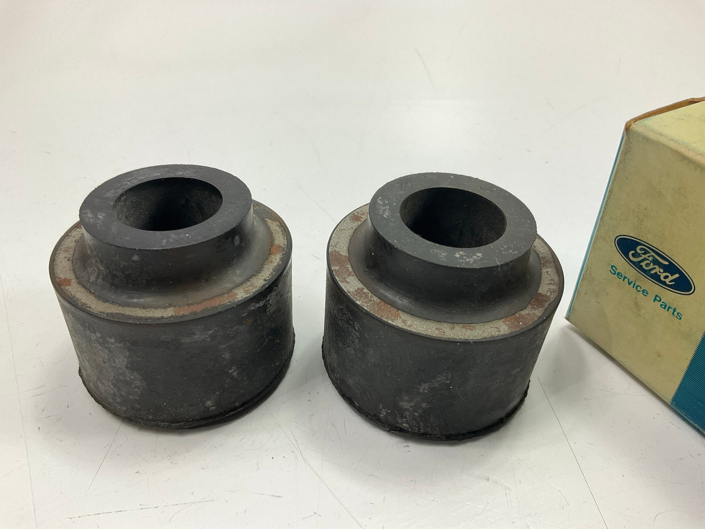 (2) NOS - OEM Ford D8TZ-3B203-A Radius Arm Bushing