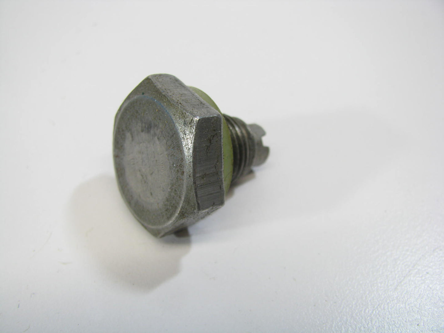 NEW - OEM Ford D8TZ-6730-A Engine Oil Drain Plug