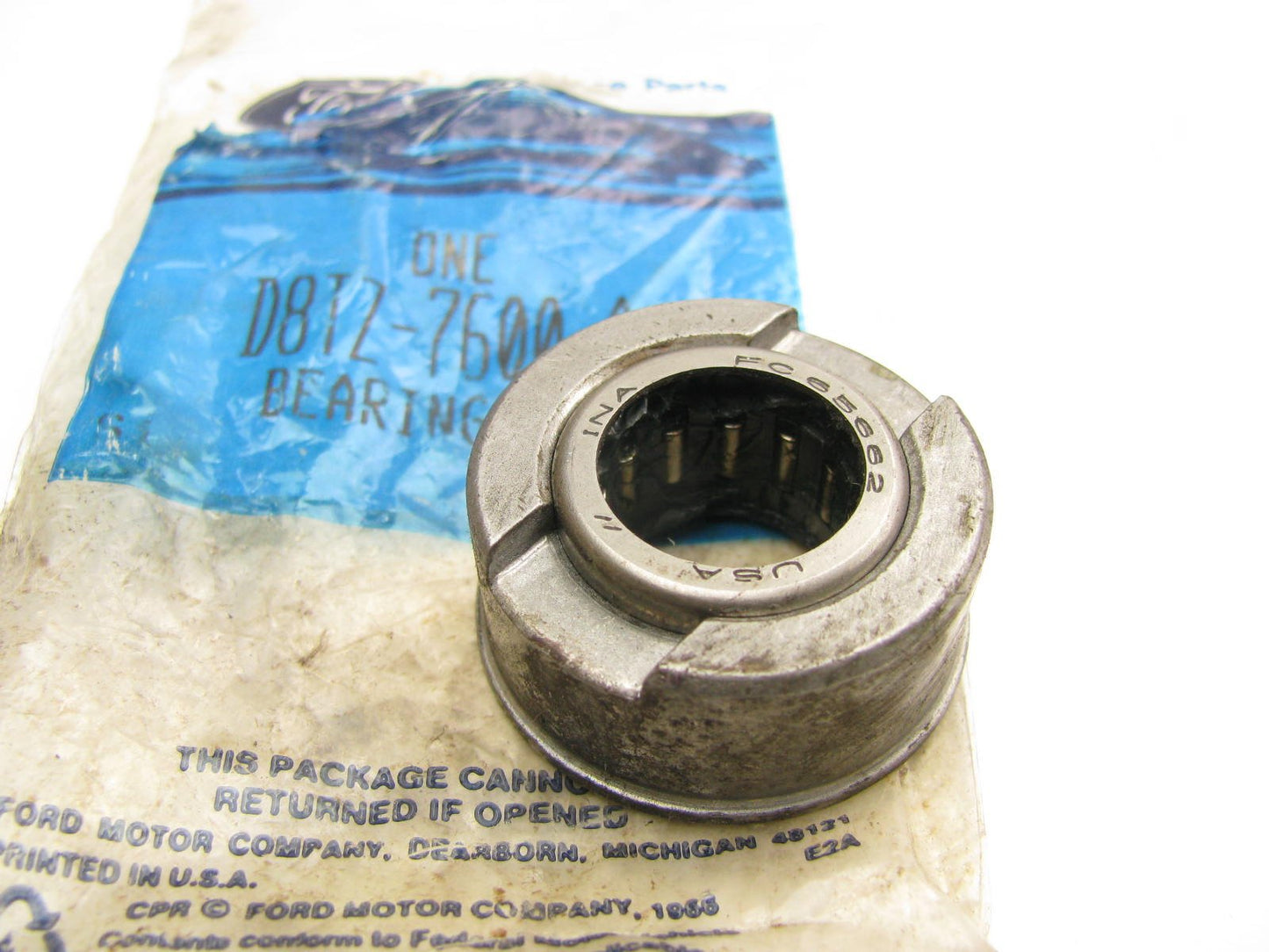 NEW - OEM Ford D8TZ-7600-A Manual Transmission Clutch Pilot Bearing