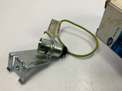 NEW - OEM Ford D9AZ-13A756-A Luggage Compartment Lamp Assembly 1979-1982 LTD