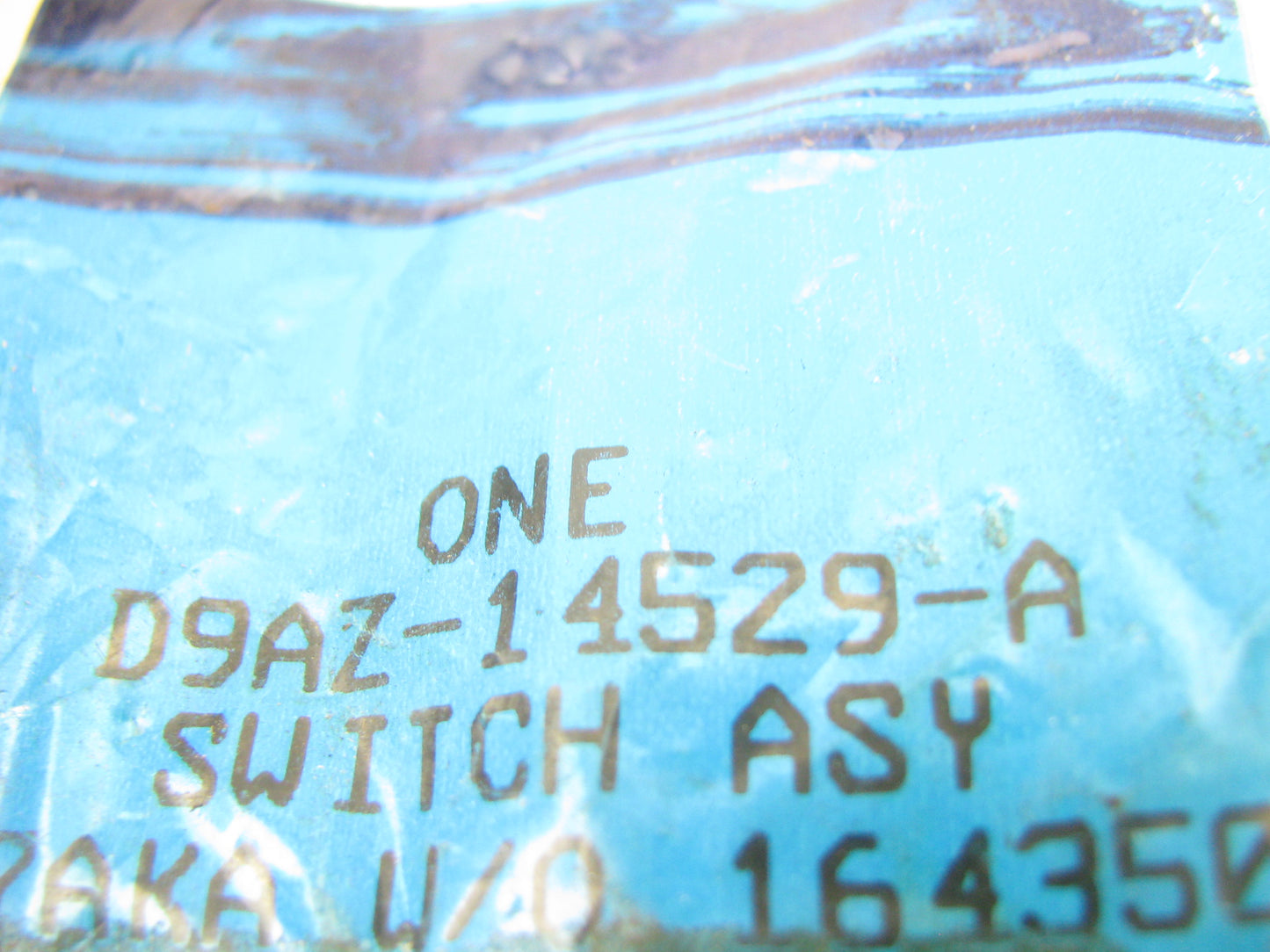 NOS GENUINE OEM Ford D9AZ-14529-A Window Switch - 1980-1989 Crown Victoria