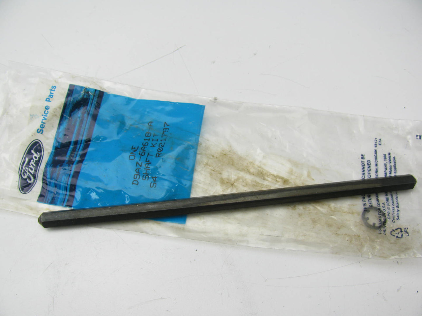 NEW - OEM Ford D9AZ-6A618-A Engine Oil Pump Intermediate Shaft 1969-97 5.8L 351W