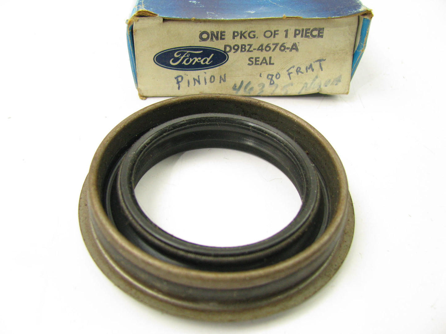 NEW - OEM Ford D9BZ-4676-A Differential Pinion Seal