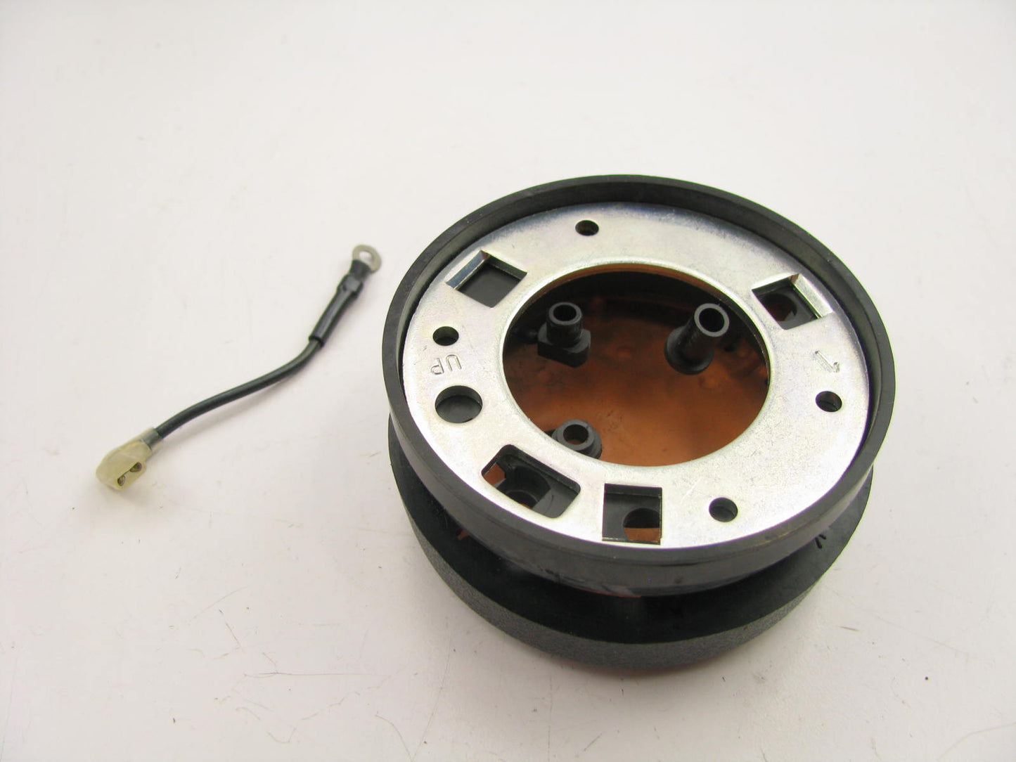NEW - OEM Ford D9HZ-13A805-A Horn Pad Button 1983-1986 CL-CLT-L
