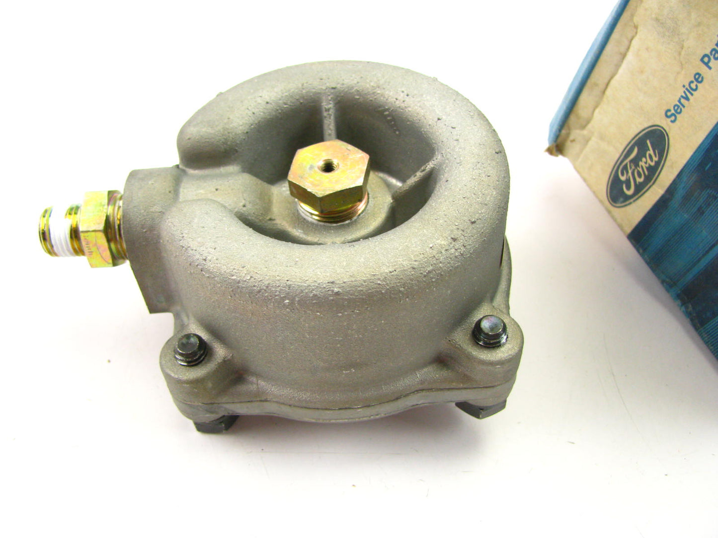 NEW - OEM Ford D9HZ-2A131-A Air Brake Moisture Ejector Valve 1979 L-Series