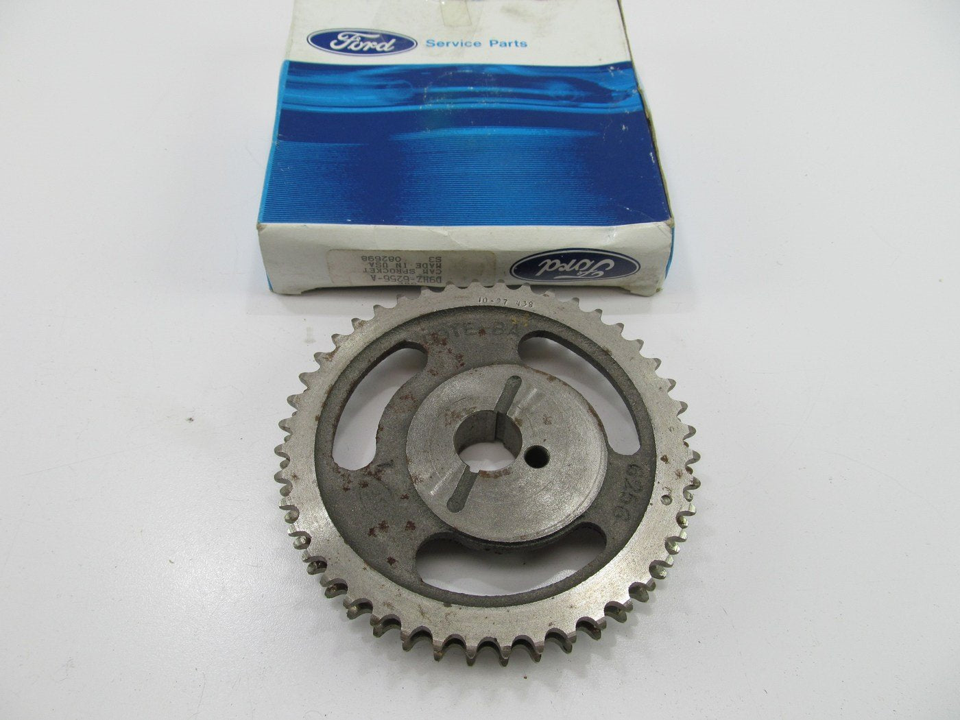 NOS Ford D9HZ-6256-A Engine Timing Cam Sprocket - Ford 370 429 HD Medium Truck
