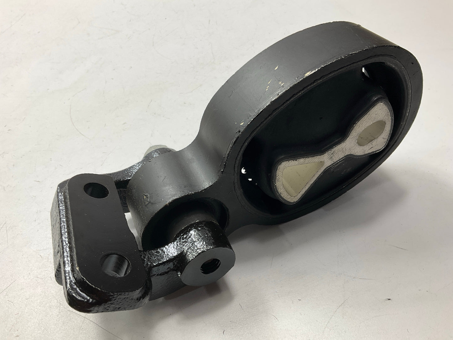 NEW - OEM Ford DA5Z-6068-C Lower Transmission Mount