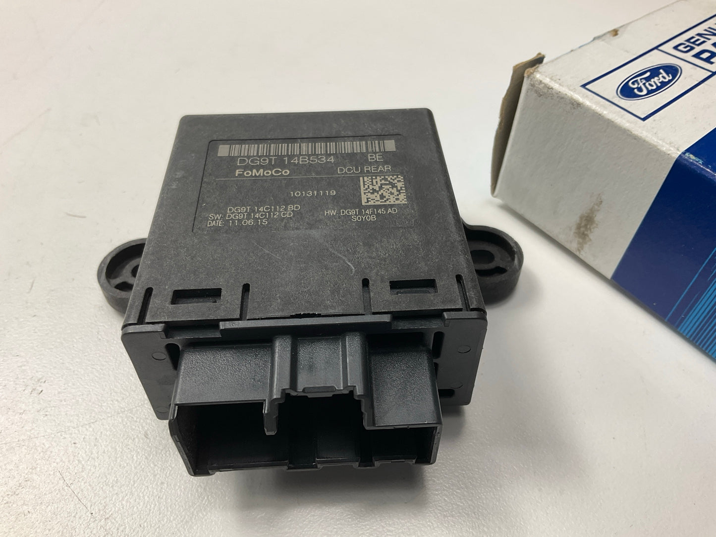 NEW OEM Ford DG9Z-14B291-BA Rear Power Window Control Unit Module DG9T-14B534-BE