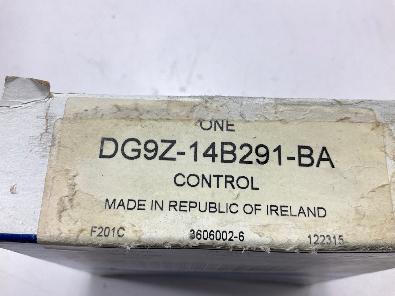 NEW OEM Ford DG9Z-14B291-BA Rear Power Window Control Unit Module DG9T-14B534-BE