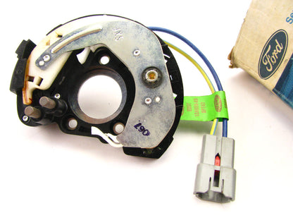 NEW - OEM Ford E0HZ-13A823-A Horn Switch Brush Plate 1980-1989 F600/800