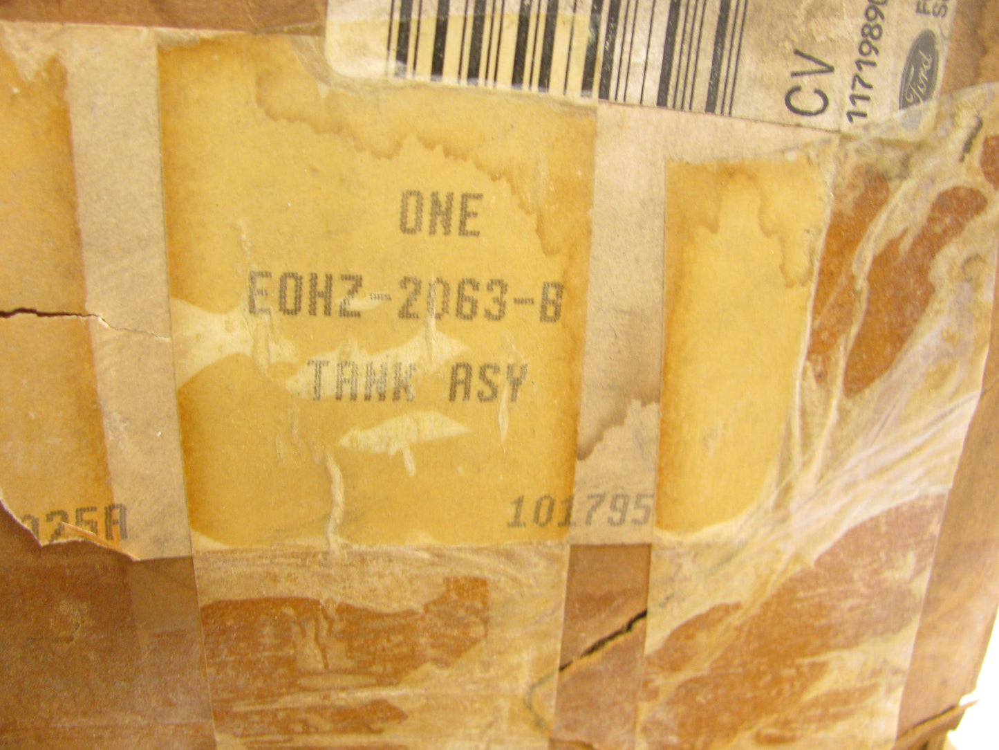 NEW - OEM Ford E0HZ-2063-B Air Brake Reservoir Tank Assembly 1980-1986 B700
