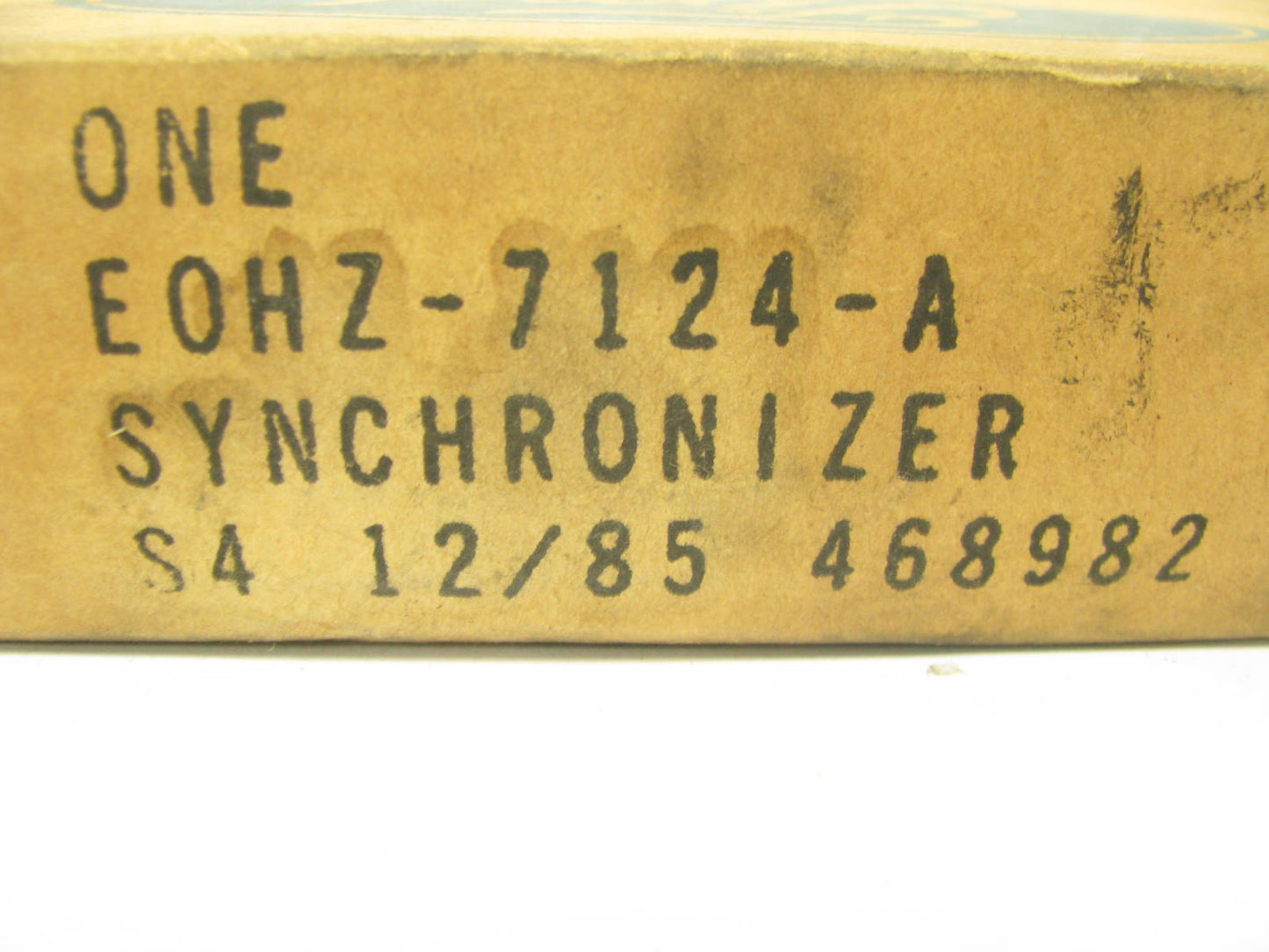 NEW - OEM Ford E0HZ-7124-A Manual Trans 3-4 Synchronizer Warner T19 Taper Input