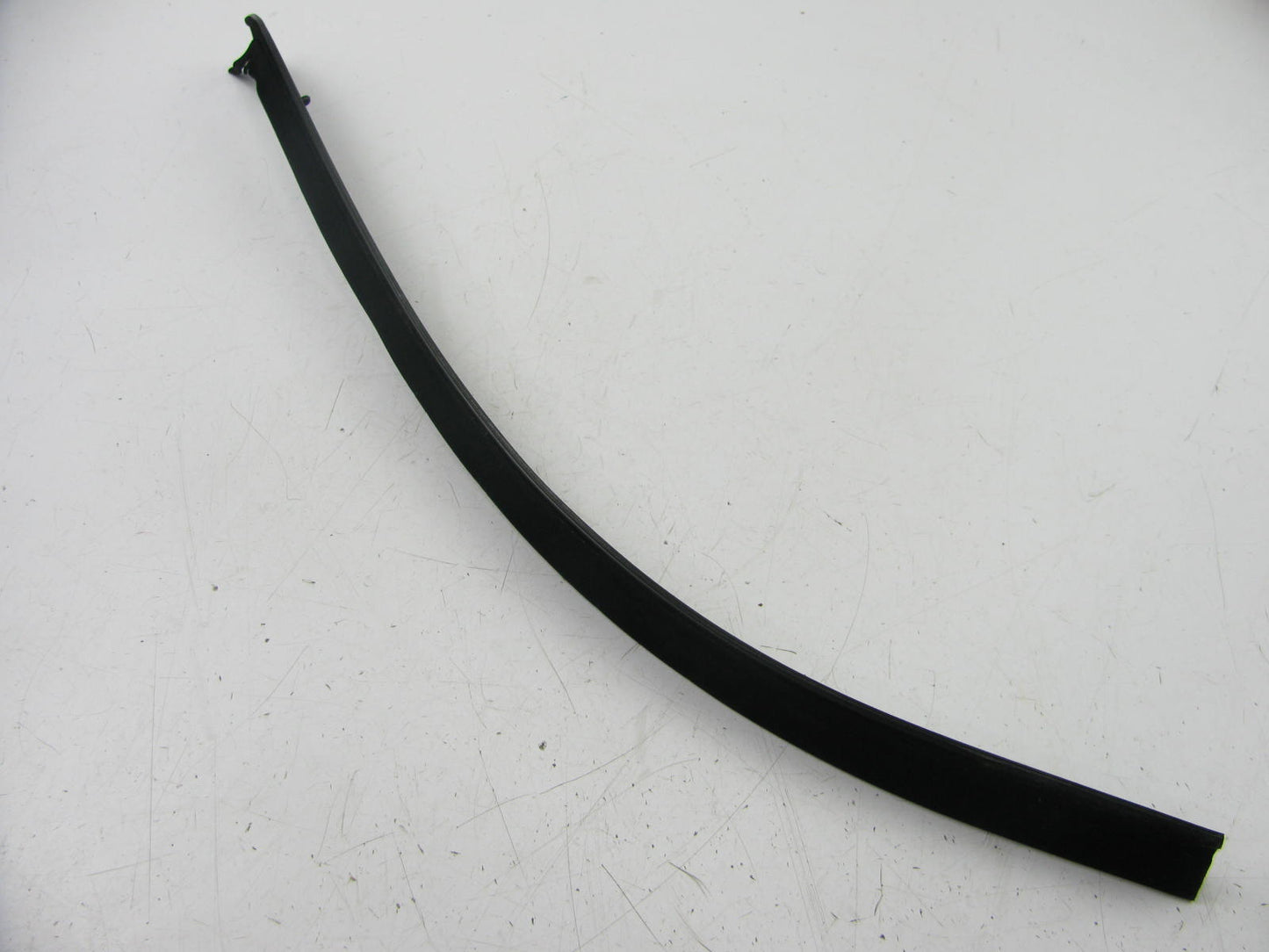 NEW OEM Ford E0TZ-1021457-A FRONT LEFT Door Window Sweep Weatherstrip Seal