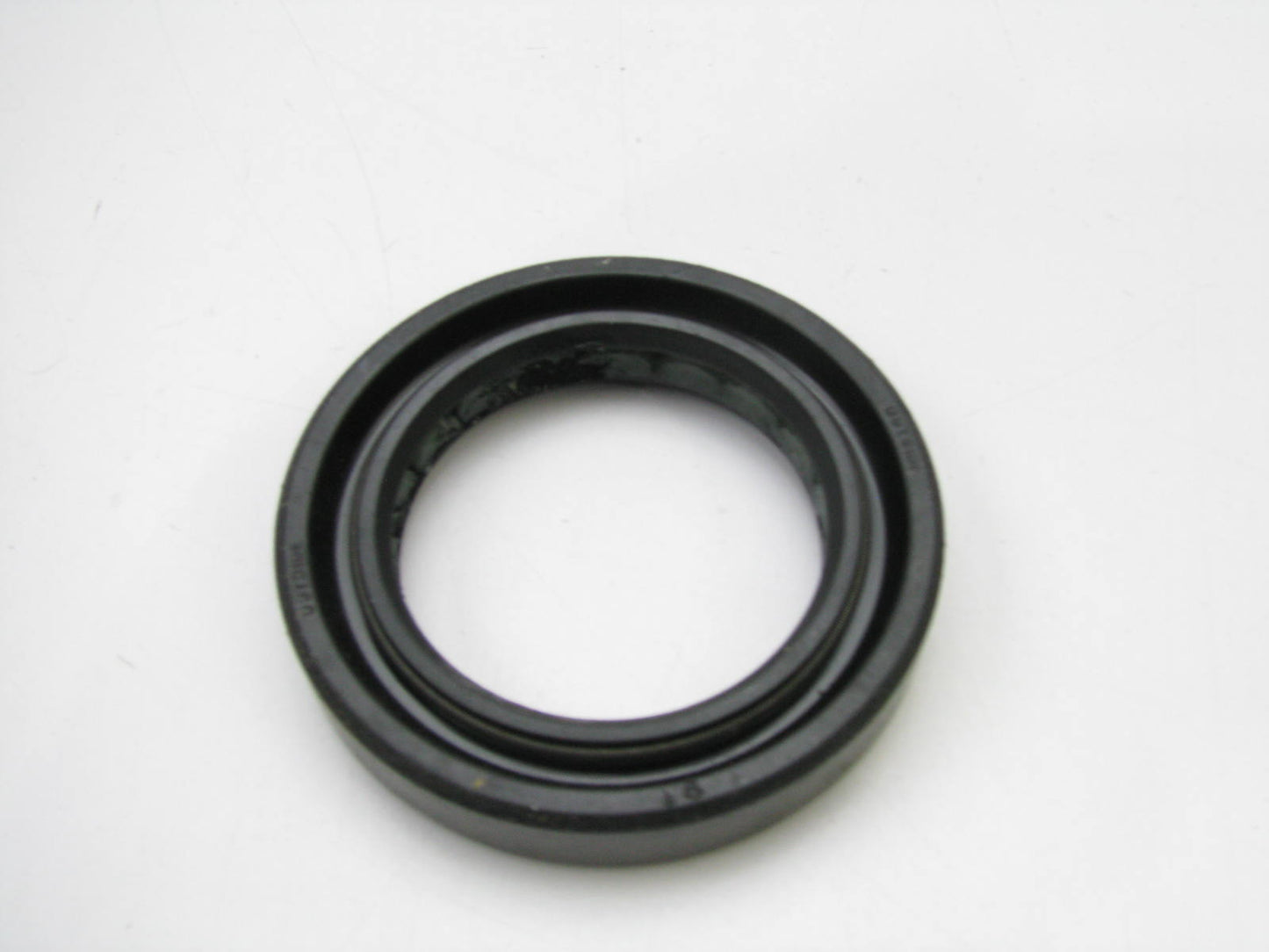 NEW - OEM Ford E0TZ-7B215-A Transfer Case Output Shaft Oil Seal