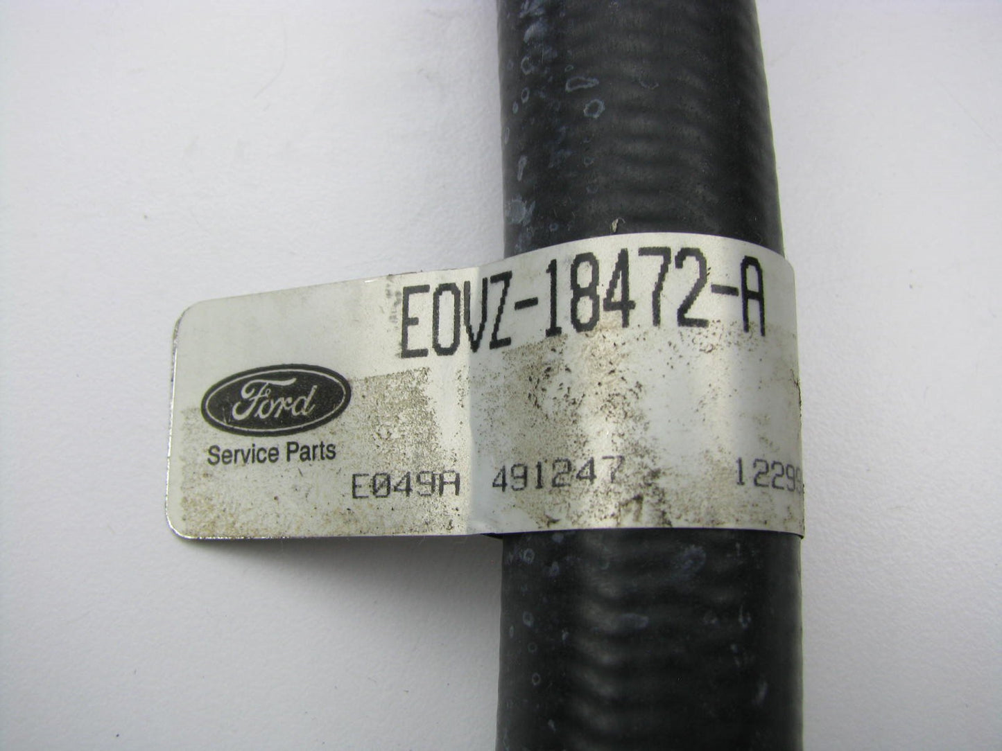 NEW GENUINE OEM Ford E0VZ-18472-A HVAC Molded AUX. Heater Hose 90 Degree