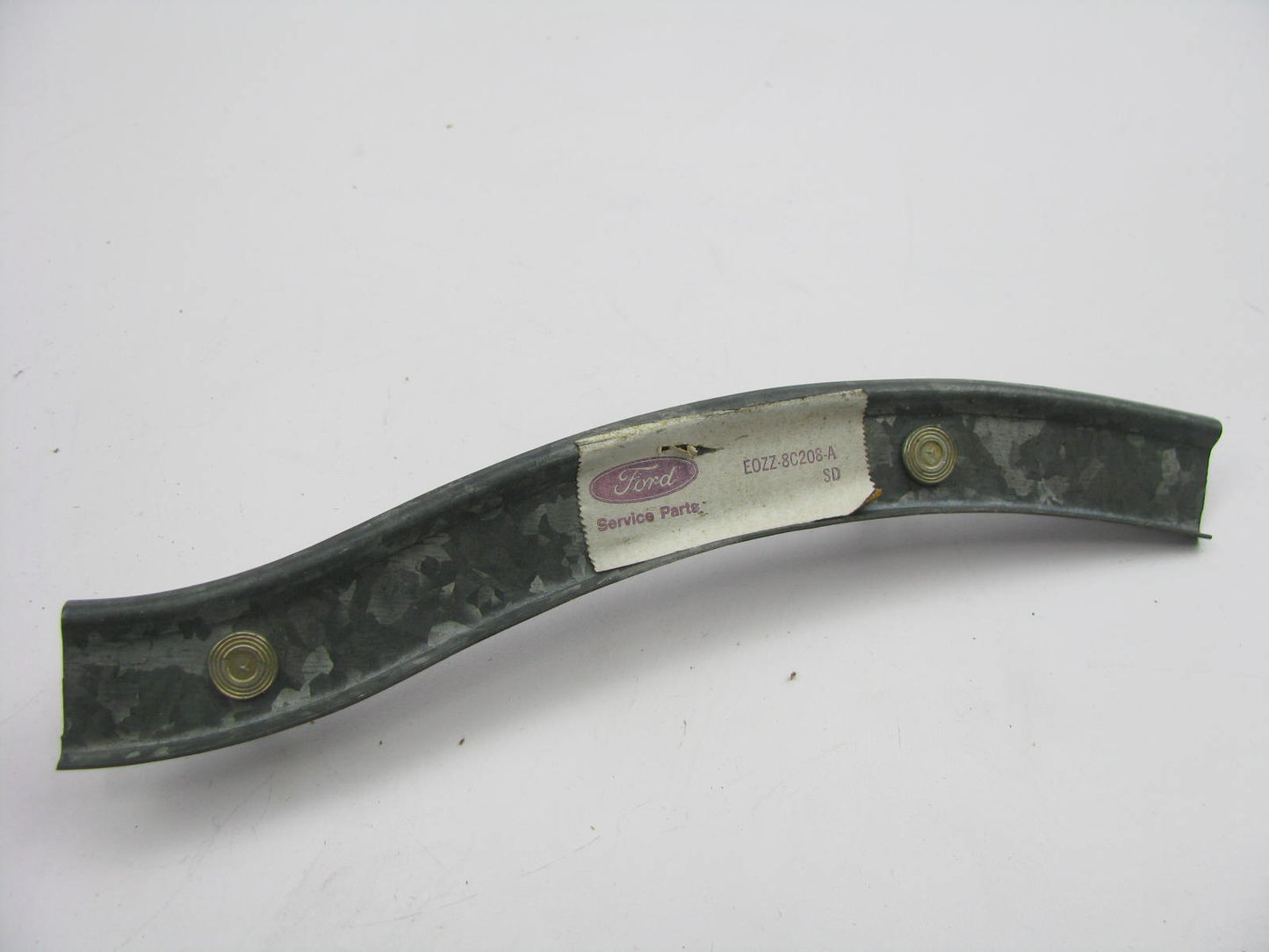 NEW - OEM Ford E0ZZ-8C208-A Radiator Grille Panel Lower RH Corner Reinforcement