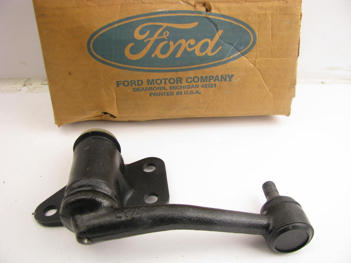 NOS OEM Ford E17Z-3350-A Steering Idler Arm 1981-1982 Ford Courier, 81-84 Mazda