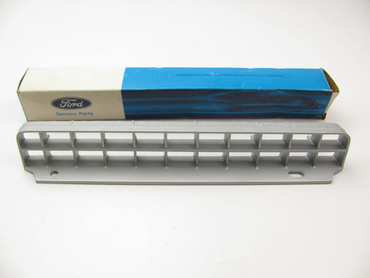 NEW - OEM Ford E1AZ-17B968-B Front Left Bumper Grille 1981 LTD