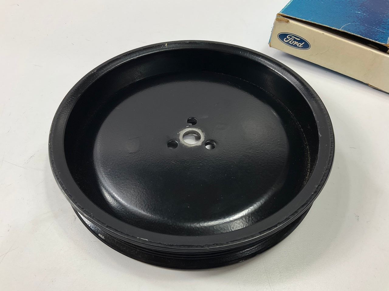 NEW - OEM Ford E1AZ-9B447-A Exhaust Air Supply Pump Pulley 1981 LTD 5.0L-V8