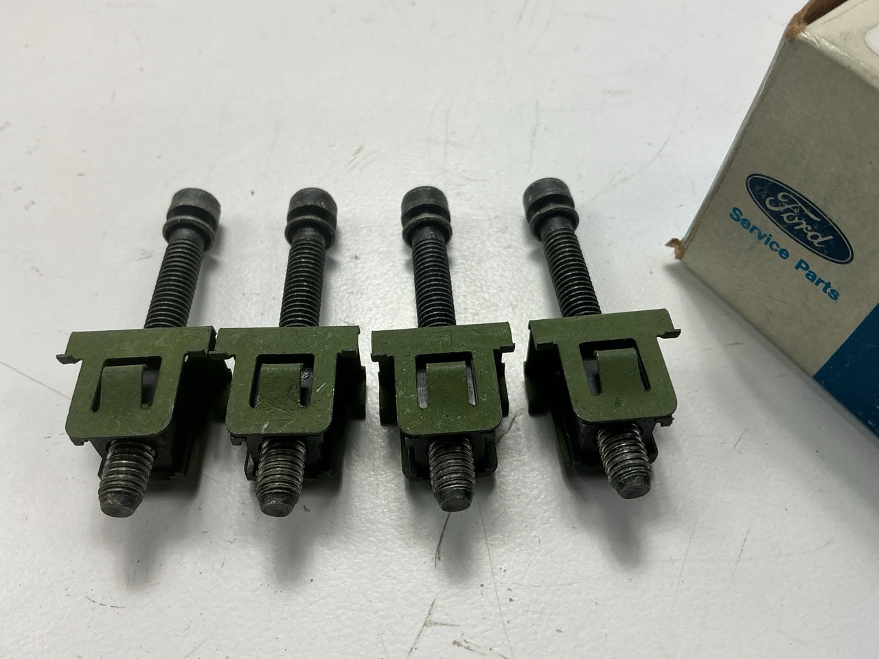 (4) NEW - OEM Ford E1FZ-13032-B Headlamp Adjustment Screw