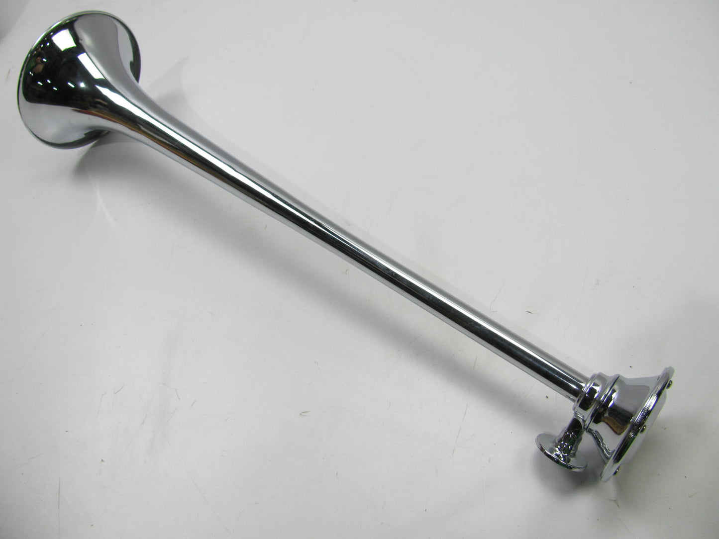 NEW - OEM Ford E1HZ-13832-B Grover Air Horn 1981-1985 L-Series, 30'' Long