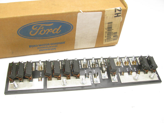 NEW - OEM Ford E1HZ-14A067-B Fuse Panel 1981-1990 L-Series Diesel W/ Line Haul