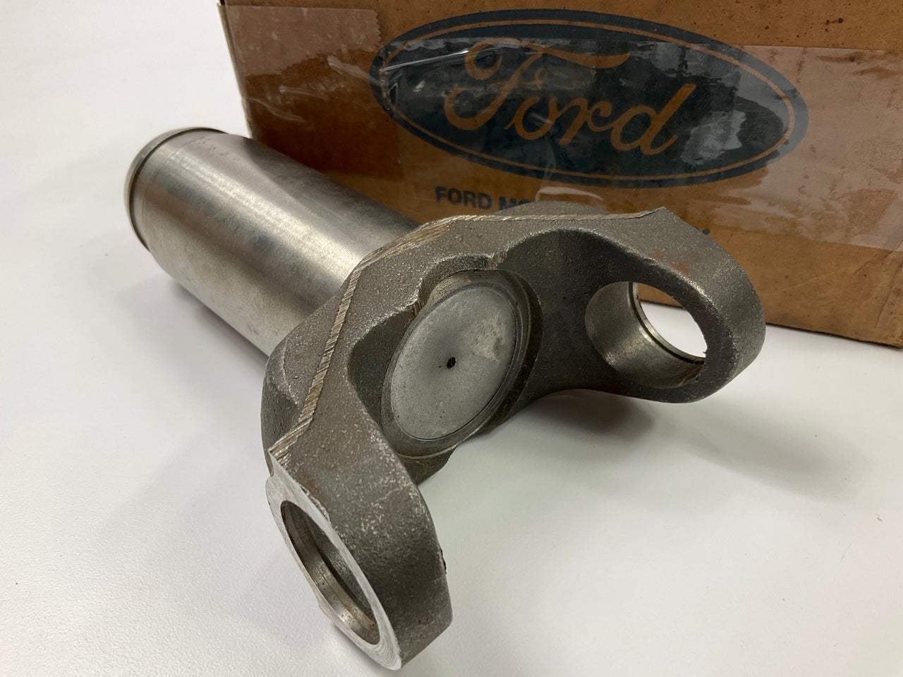 NEW - OEM Ford E1TZ-3L387-A Front Axle Outer Slip Yoke 1984-1986 F150 Bronco 4WD