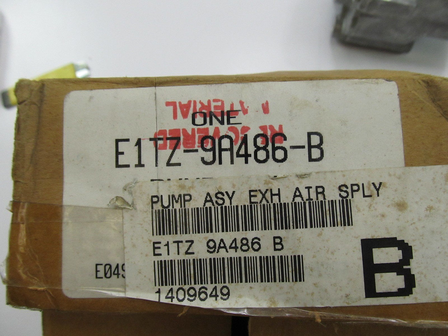 NEW GENUINE OEM Ford E1TZ-9A486-B Smog / Air Pump   E2TD-9A486-AA