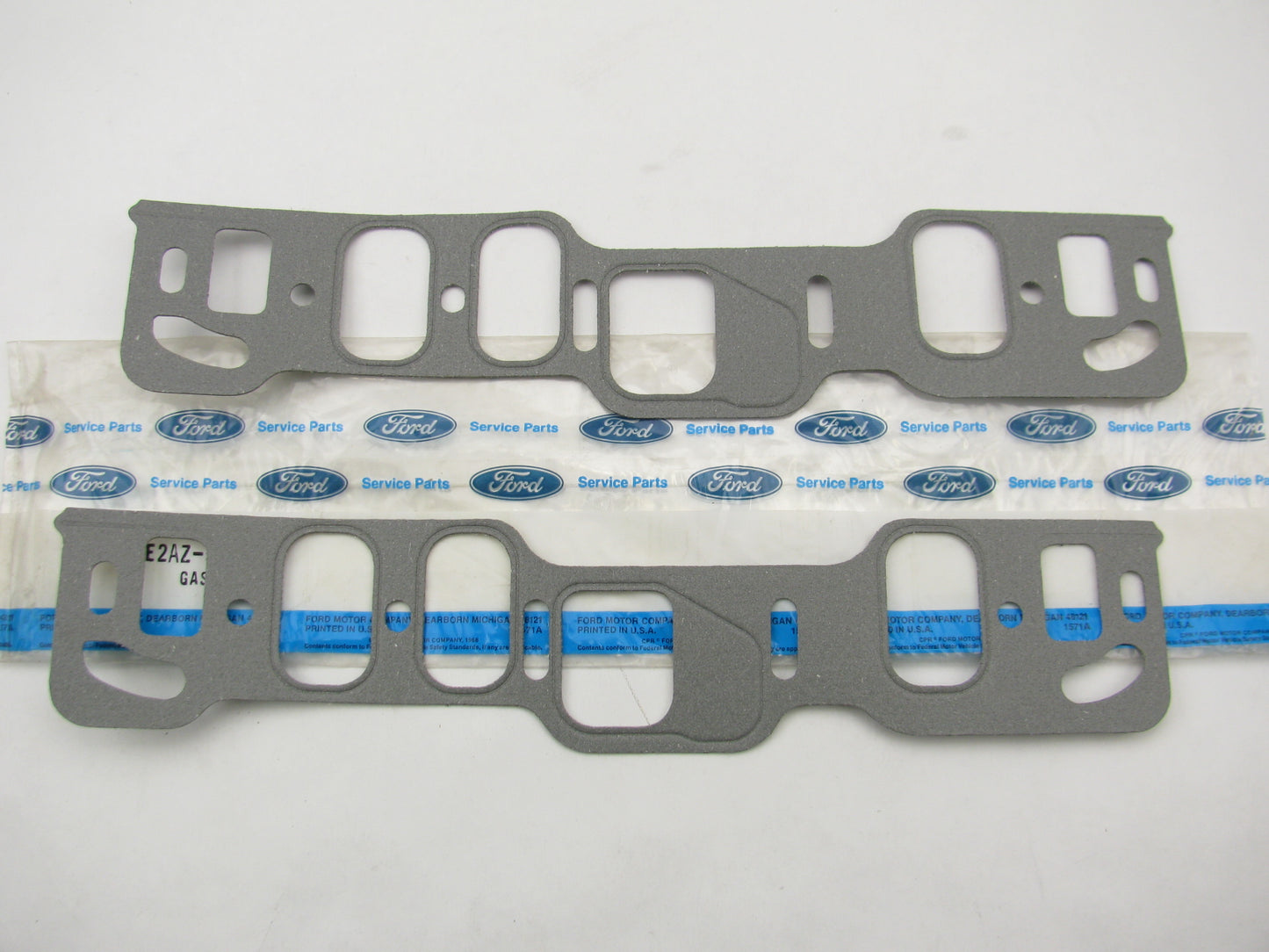 NEW - OEM Ford E2AZ-9439-A Intake Manifold Gasket Set For 1982-1983 3.8L V6