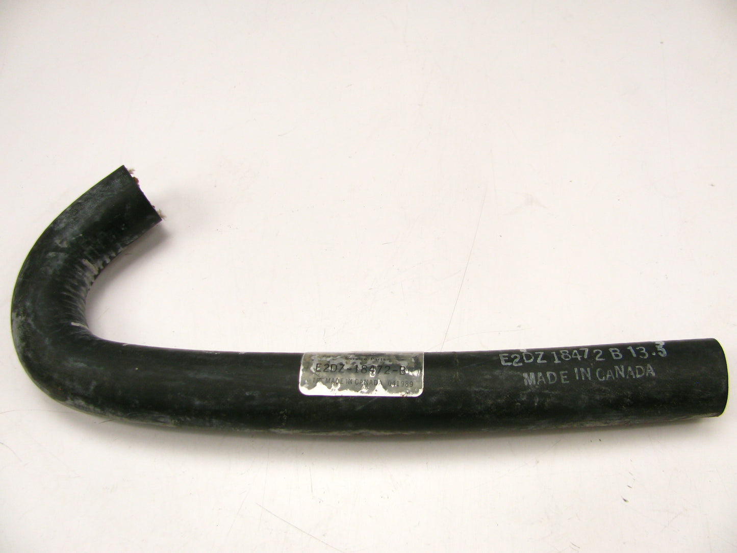 NEW - OEM Ford E2DZ-18472-B HVAC Molded Heater Hose, Replaces Gates 19665