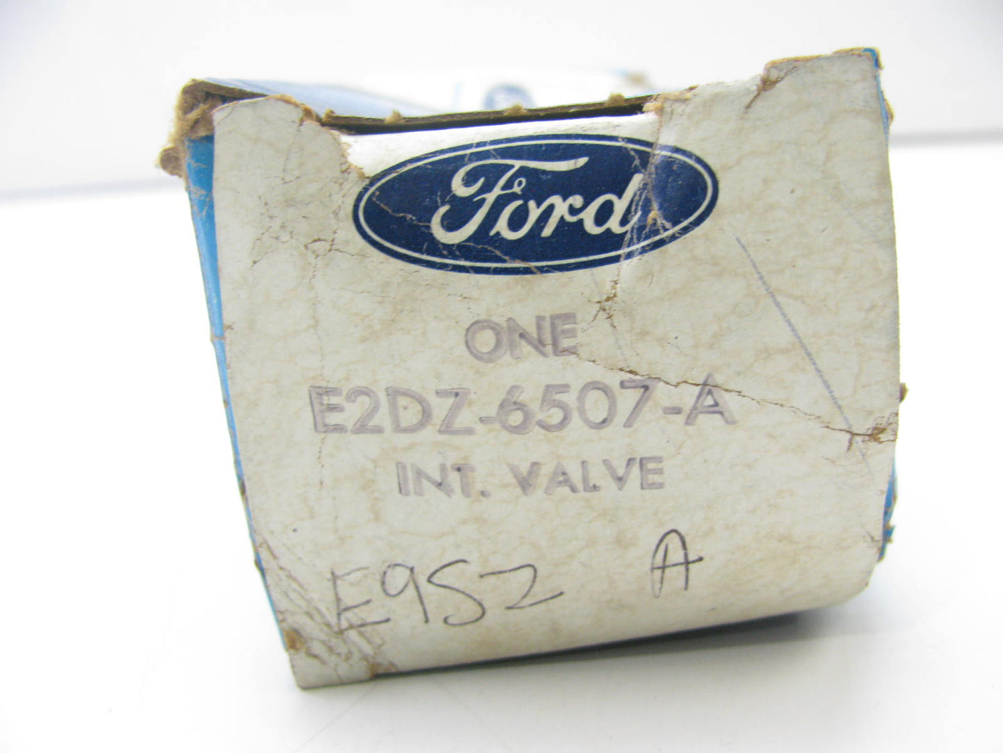 NEW - OEM Ford E2DZ-6507-A Engine Intake Valve