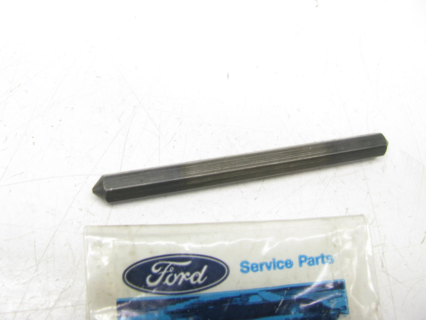 NEW - OEM Ford E2DZ-6A618-A Engine Oil Pump Shaft