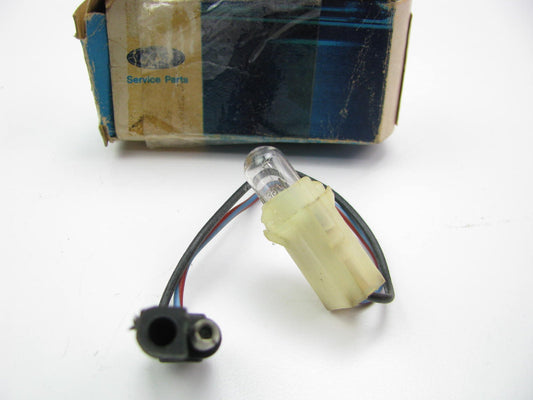 NEW - OEM Ford E2HZ-13A719-A Instrument Panel Lamp Socket & Wiring