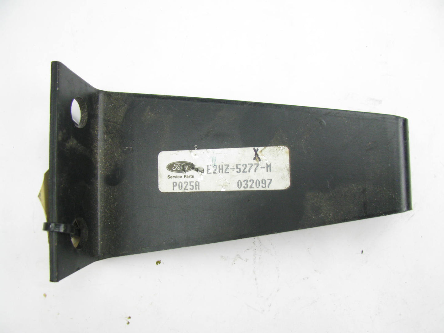 NEW GENUINE OEM Ford E2HZ-5277-M Muffler Support 1982 Ford 600/900 Series