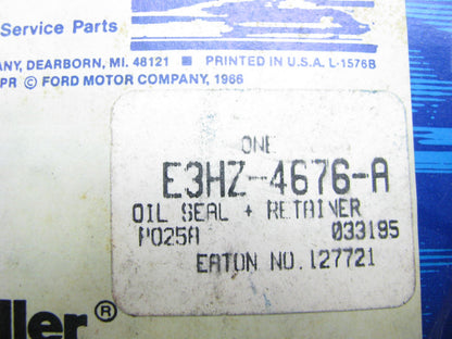 New OEM Ford Medium Heavy Truck Oil Seal & Retainer Assembly Eaton Differential