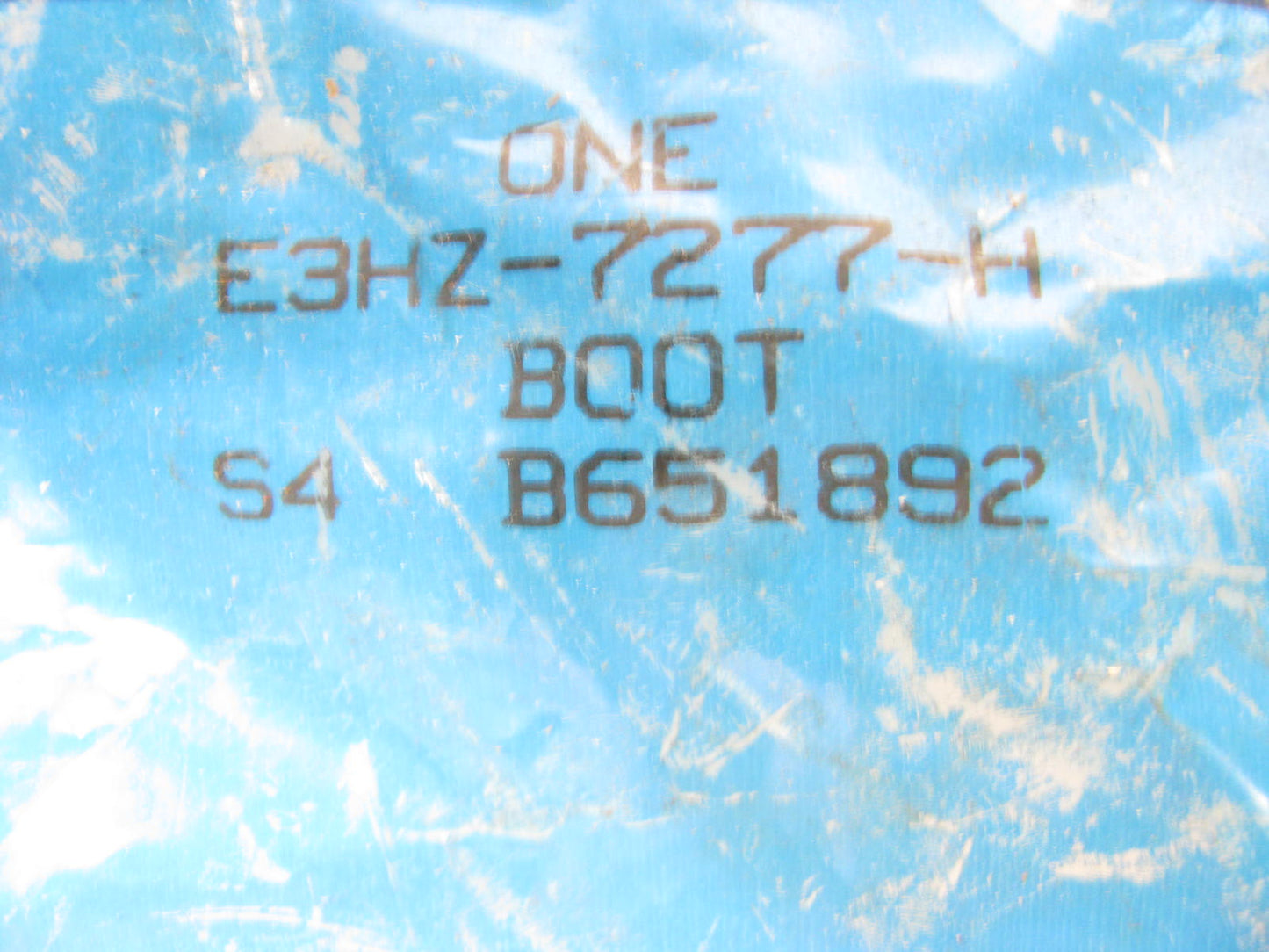 NEW - OEM Ford E3HZ-7277-H Aux Transmission Gearshift Lever Boot 80-86 L-Series