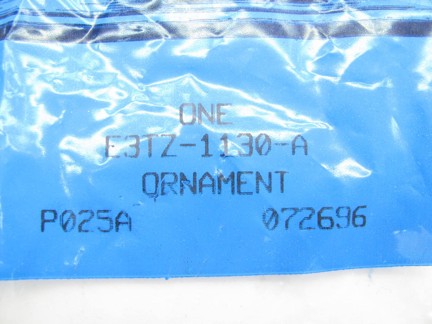 New Genuine OEM Ford E3TZ-1130-A Wheel Center Cap 85-89 Bronco II, 83-88 Ranger