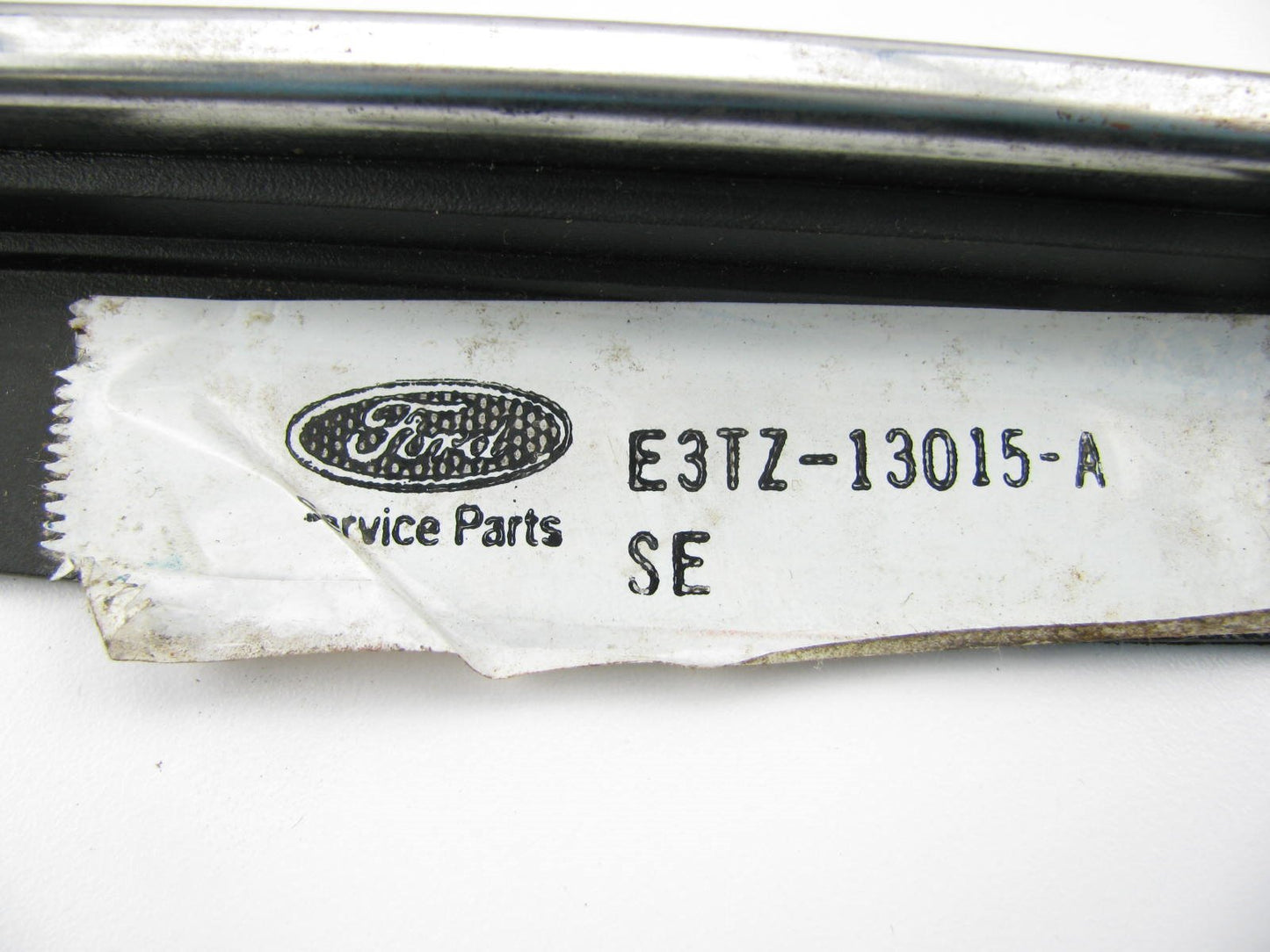 NEW - OEM Ford E3TZ-13015-A Headlamp Bulb Retaining Ring 83-88 Ranger, Bronco II