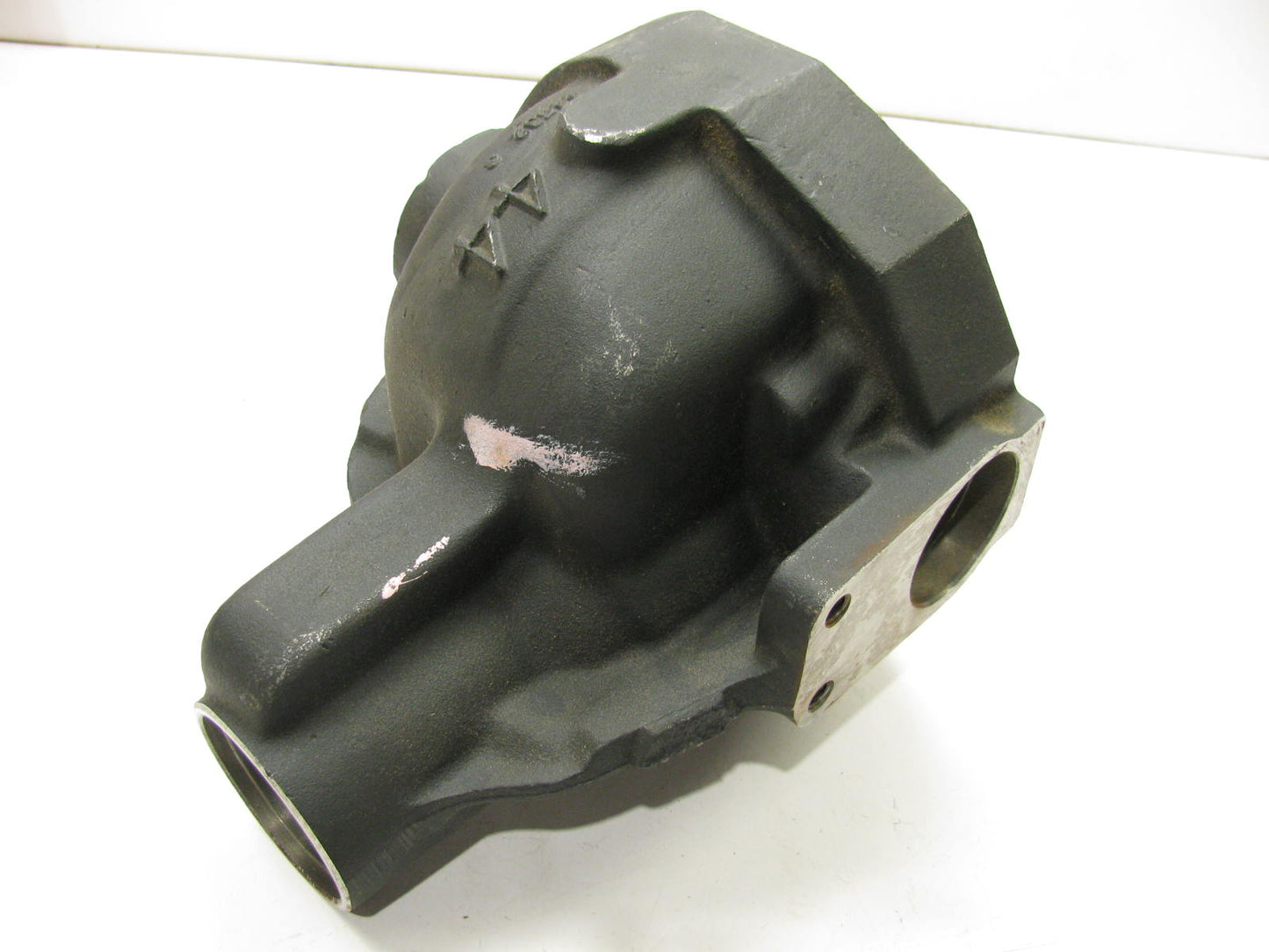 NOS - OEM Ford E3TZ-3010-B Front Differential Housing - DANA MODEL 44