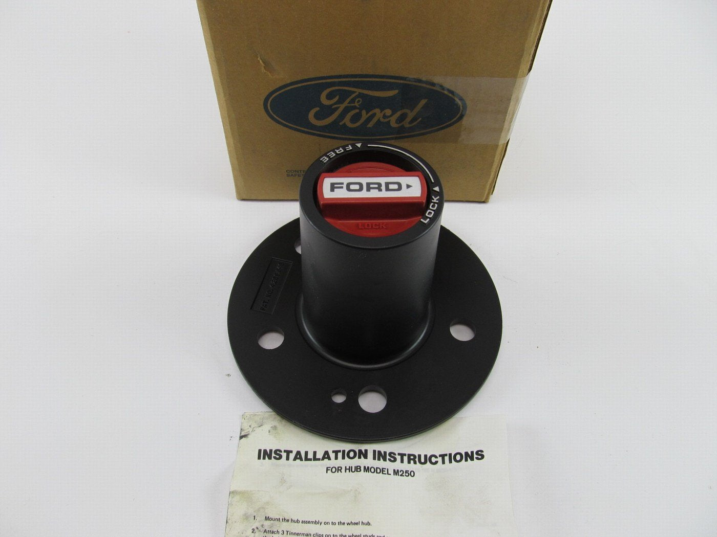 NEW - OEM Ford E3TZ-3B396-A Manual Locking Hub 83-89 Ranger & Bronco II DANA 28