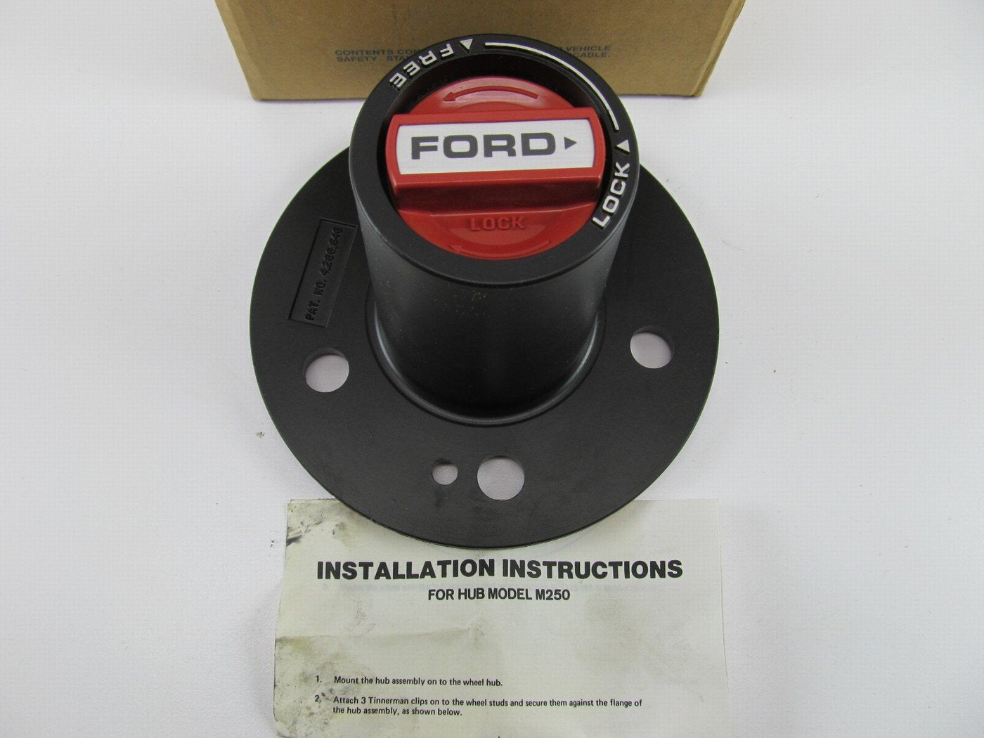 NEW - OEM Ford E3TZ-3B396-A Manual Locking Hub 83-89 Ranger & Bronco II DANA 28