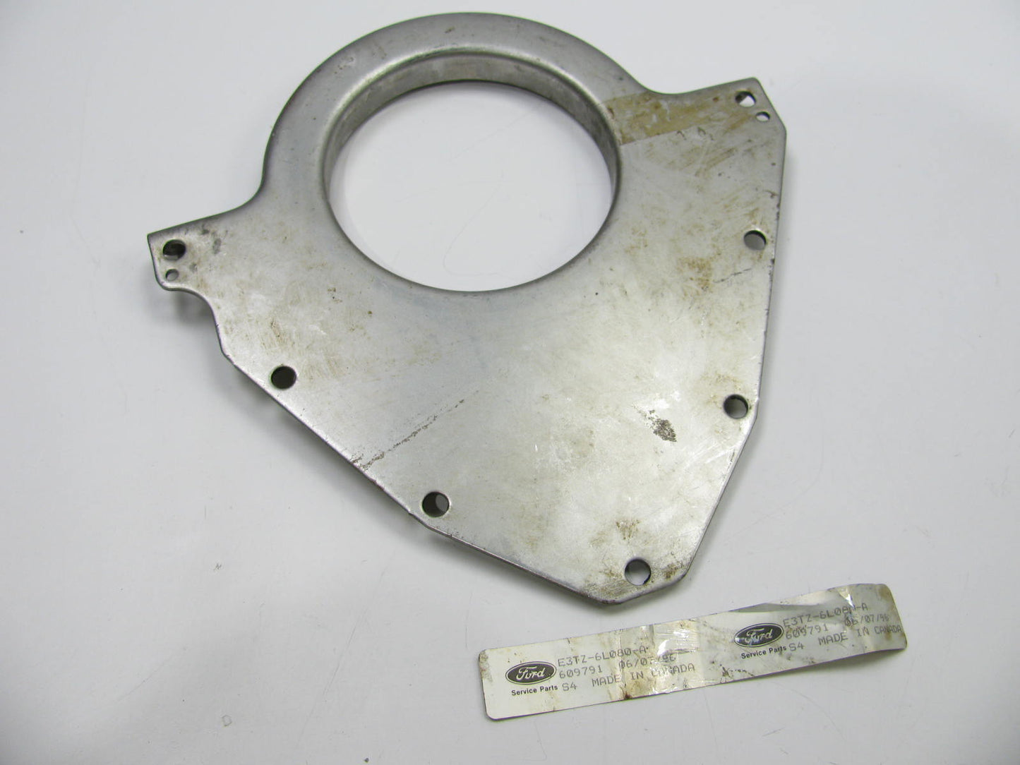 NOS 1983-87 Ford Truck 6.9L IDI Diesel Engine Rear Main Seal Housing Cover Plate