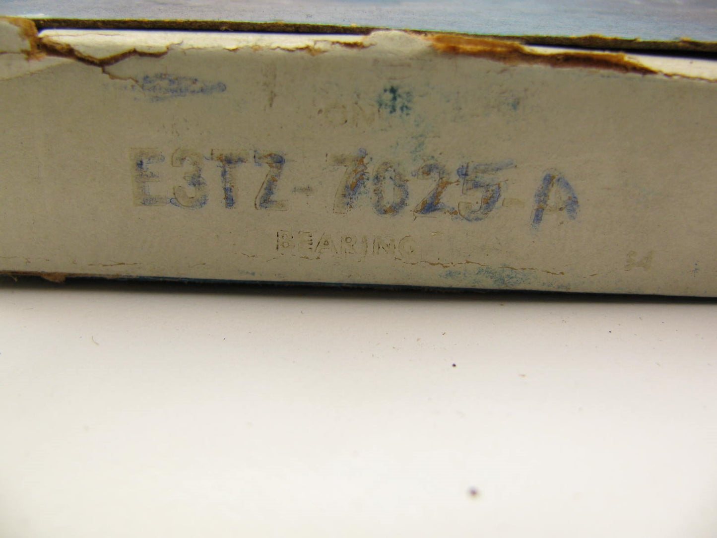 NEW - OEM E3TZ-7025-A Transfer Case Output Shaft Bearing 1995-04 Ford Lincoln