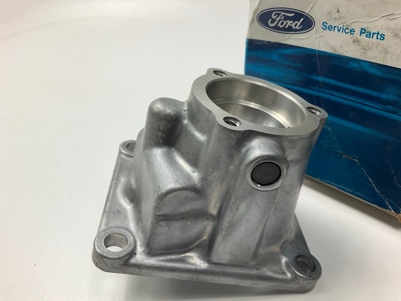 NEW - OEM Ford E3TZ-7203-B Manual Transmissions Shifter Housing 1984 Ranger TK5