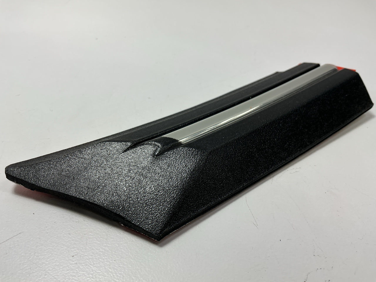 NEW - OEM Ford E43Z-16A039-B Front Right Fender Moulding 1984-1985 Tempo, Topaz