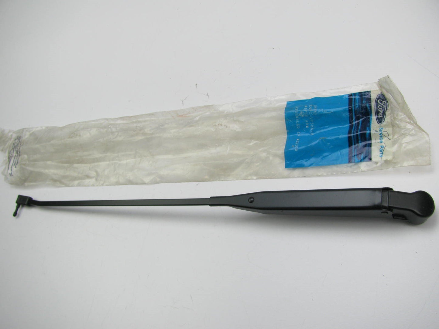 NEW GENUINE OEM Ford E4FZ-17526-B REAR Back Glass Wiper Arm